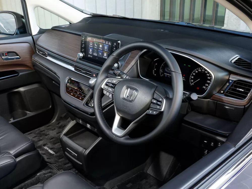 Автомобиль Honda Odyssey V Рестайлинг 2 Минивэн