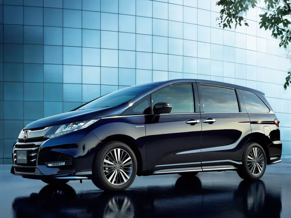 Автомобиль Honda Odyssey V Рестайлинг Минивэн