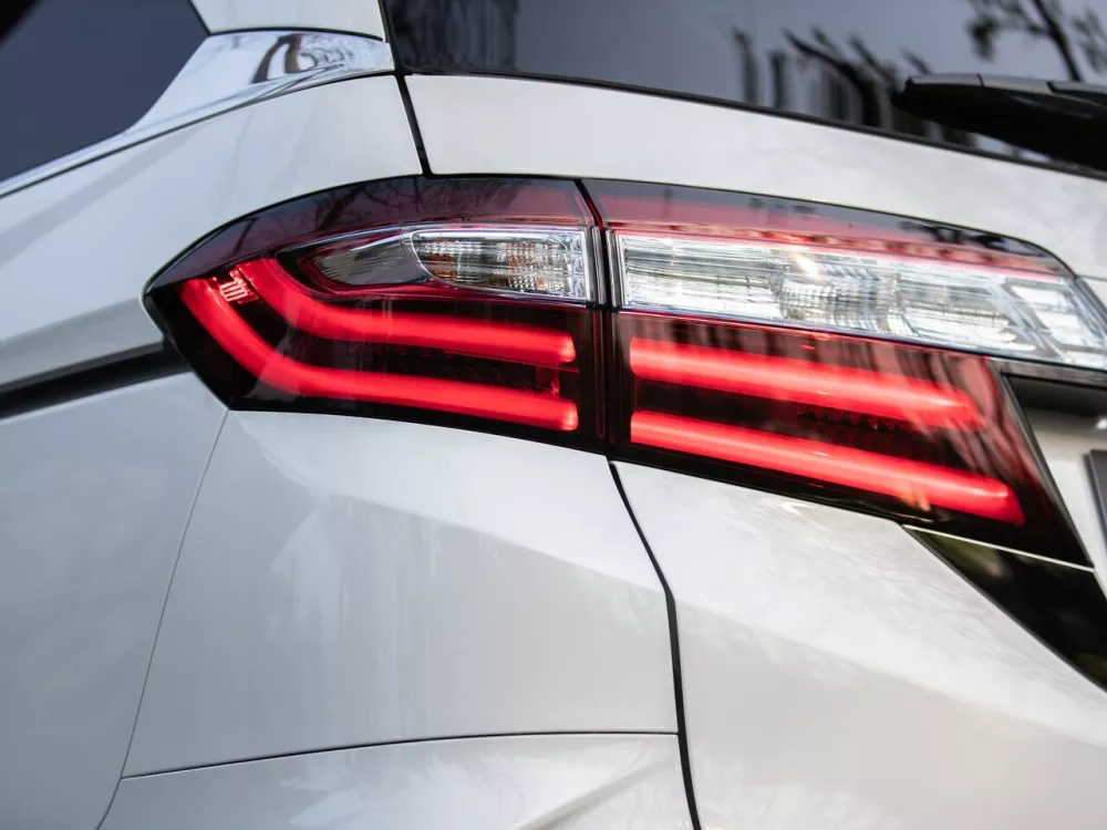 Автомобиль Honda Odyssey V Рестайлинг Минивэн