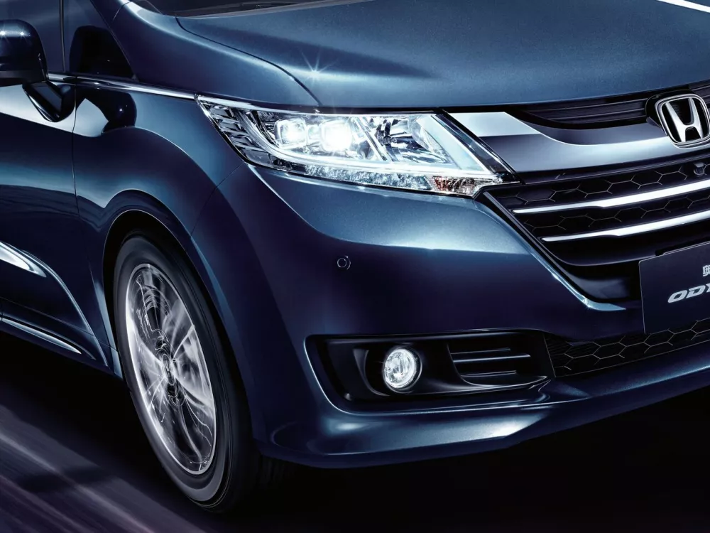 Автомобиль Honda Odyssey V Минивэн