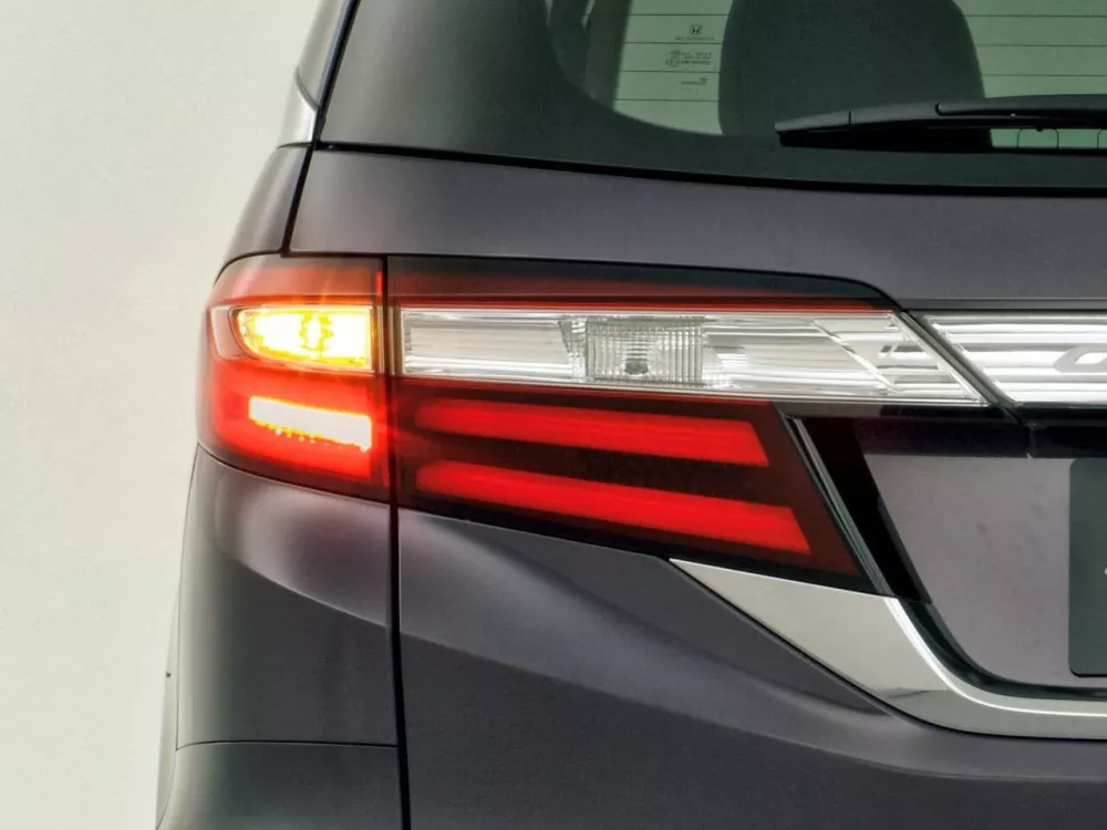 Автомобиль Honda Odyssey V Минивэн