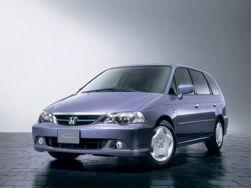 Автомобиль Honda Odyssey II Рестайлинг Компактвэн