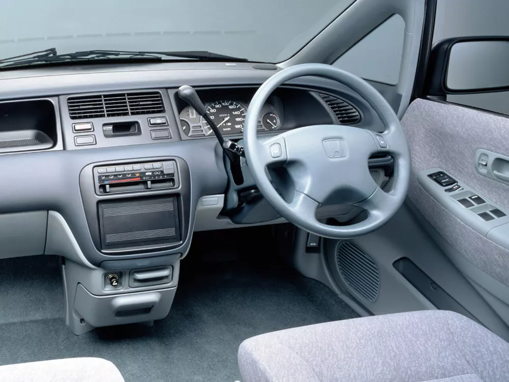 Автомобиль Honda Odyssey I Компактвэн