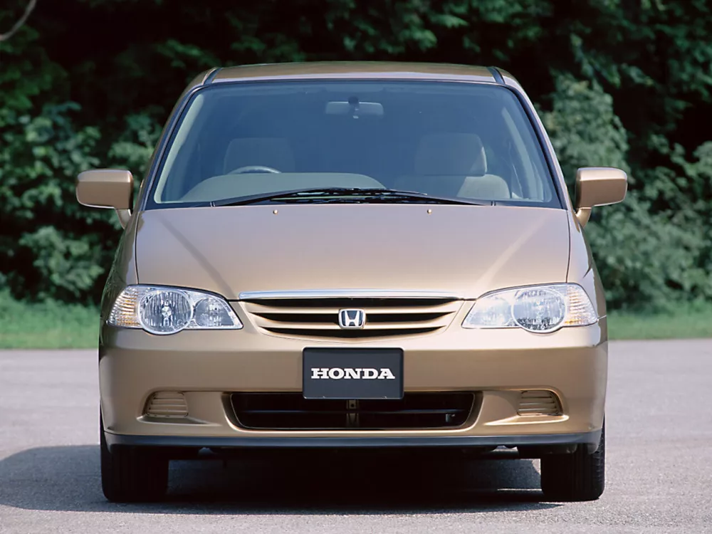 Автомобиль Honda Odyssey II Компактвэн