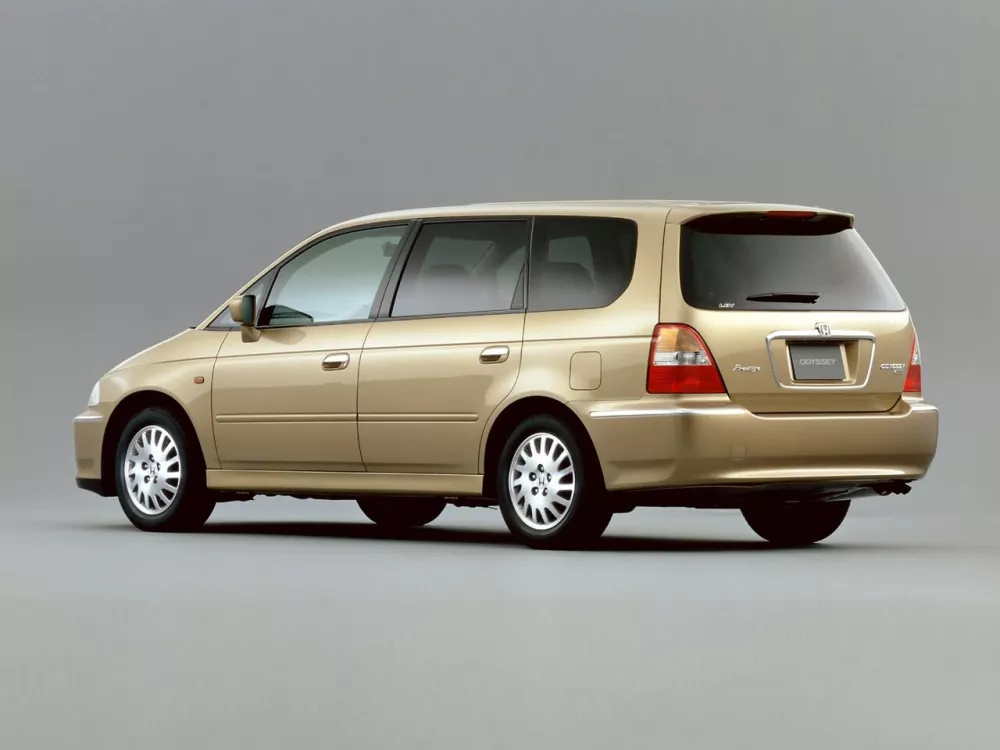 Автомобиль Honda Odyssey II Компактвэн
