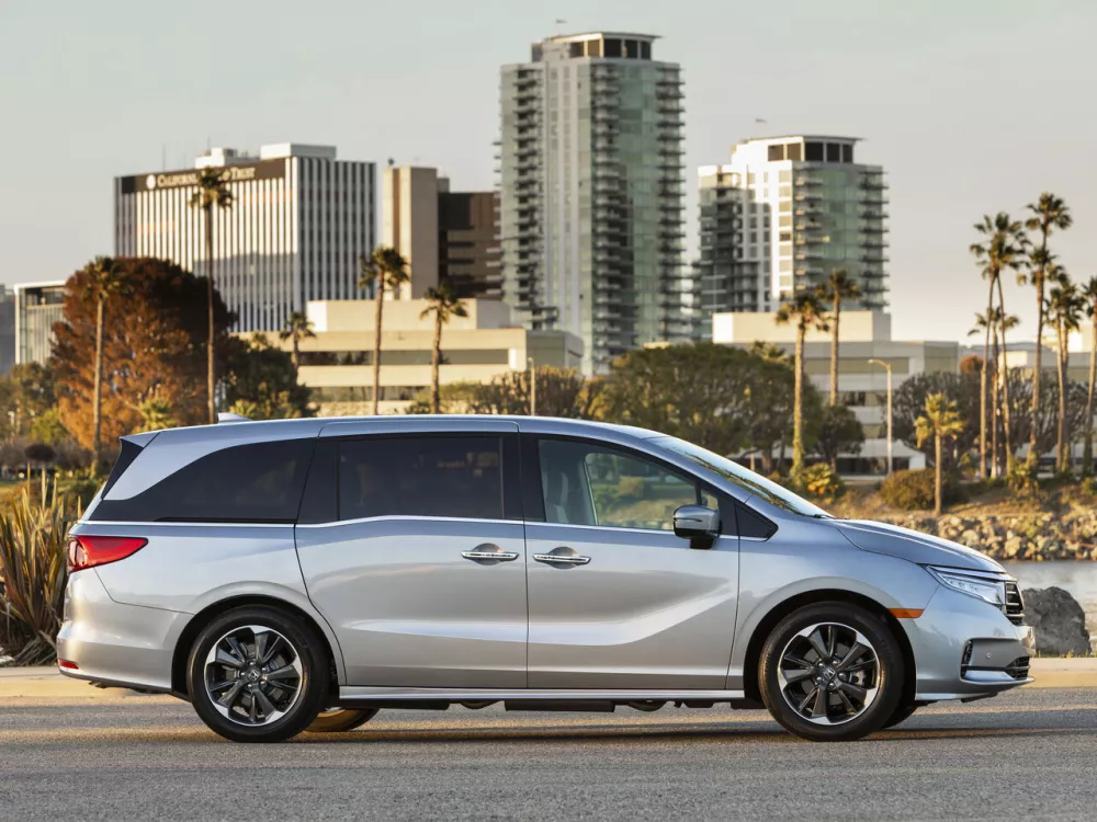Автомобиль Honda Odyssey (North America) V Рестайлинг Минивэн
