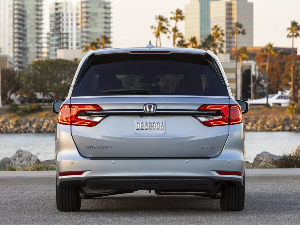 Автомобиль Honda Odyssey (North America) V Рестайлинг Минивэн