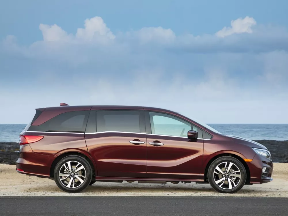 Автомобиль Honda Odyssey (North America) V Минивэн