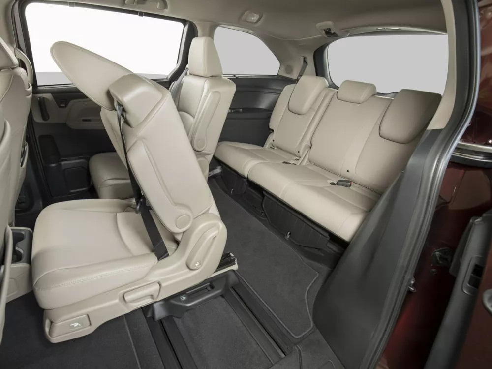 Автомобиль Honda Odyssey (North America) V Минивэн