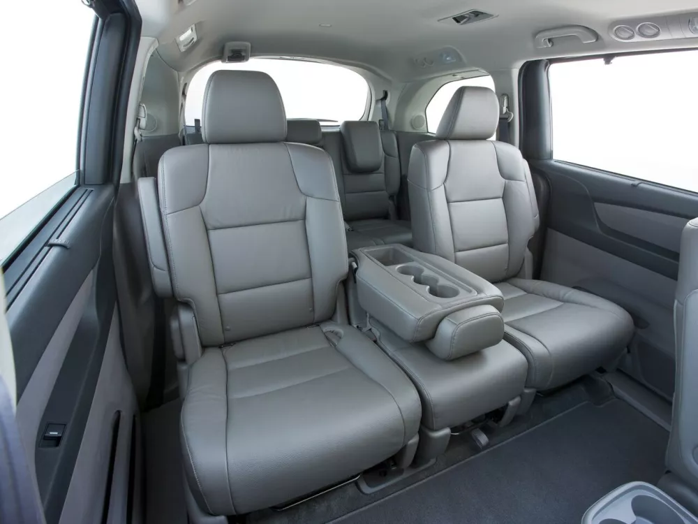 Автомобиль Honda Odyssey (North America) IV Минивэн