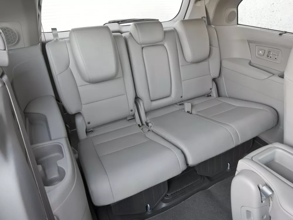 Автомобиль Honda Odyssey (North America) IV Минивэн