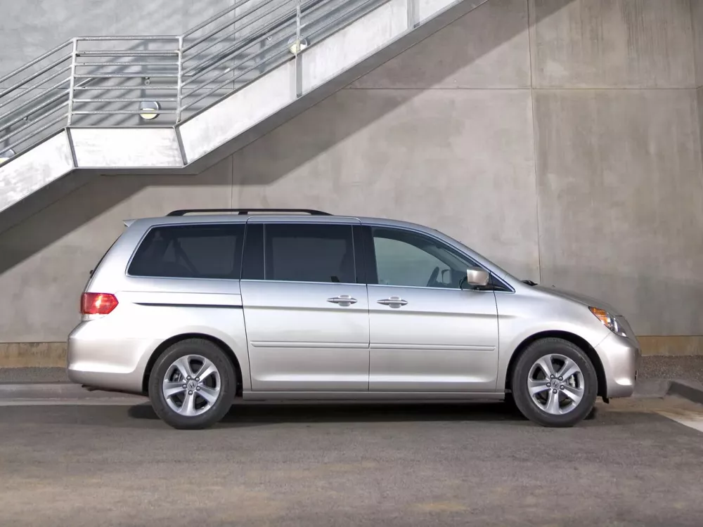 Автомобиль Honda Odyssey (North America) III Минивэн