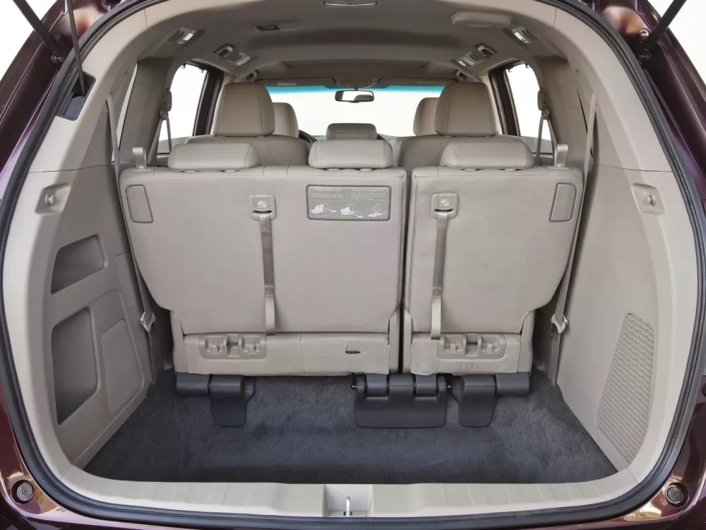 Автомобиль Honda Odyssey (North America) IV Минивэн