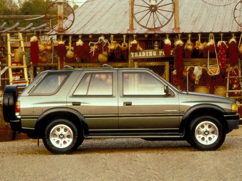 Автомобиль Honda Passport I Внедорожник (5 дверей)