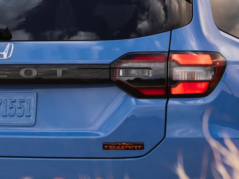 Автомобиль Honda Pilot IV Внедорожник (5 дверей)