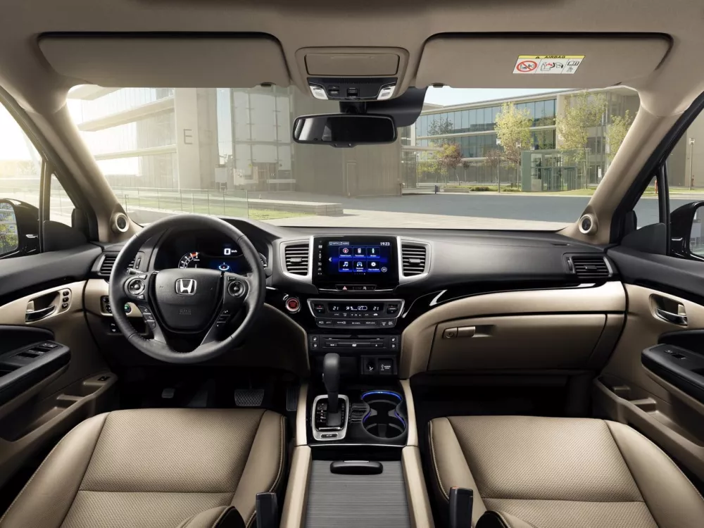 Автомобиль Honda Pilot III Внедорожник (5 дверей)