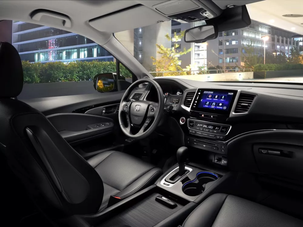Автомобиль Honda Pilot III Внедорожник (5 дверей)