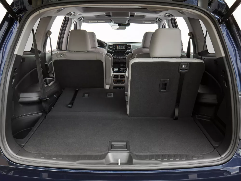 Автомобиль Honda Pilot III Рестайлинг Внедорожник (5 дверей)