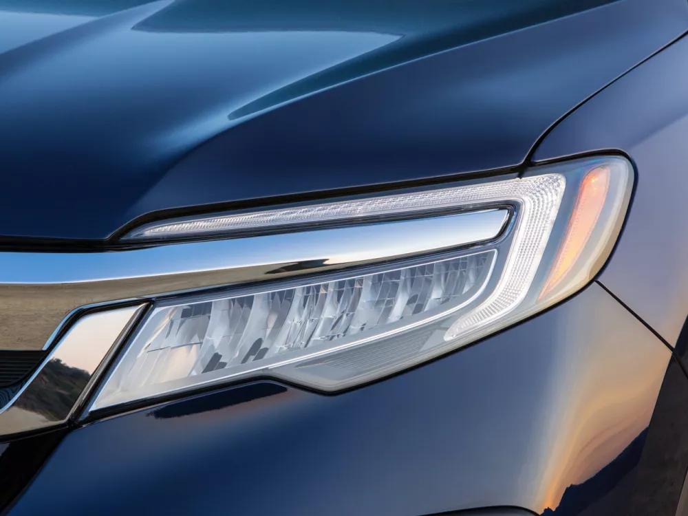 Автомобиль Honda Pilot III Рестайлинг Внедорожник (5 дверей)
