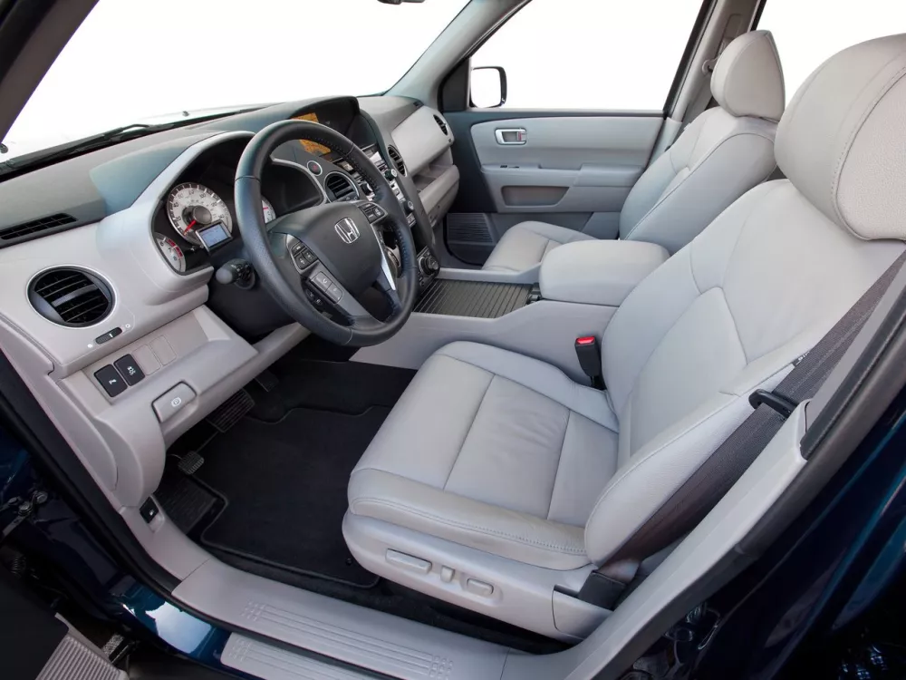 Автомобиль Honda Pilot II Рестайлинг Внедорожник (5 дверей)