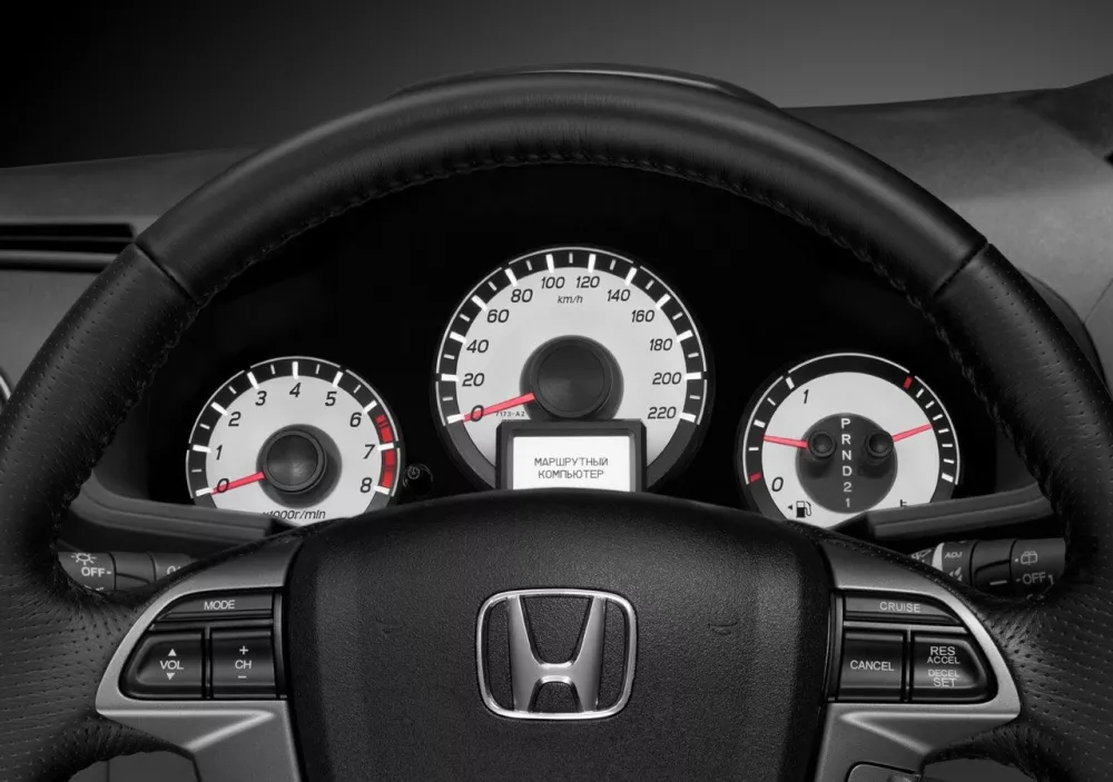 Автомобиль Honda Pilot II Рестайлинг Внедорожник (5 дверей)