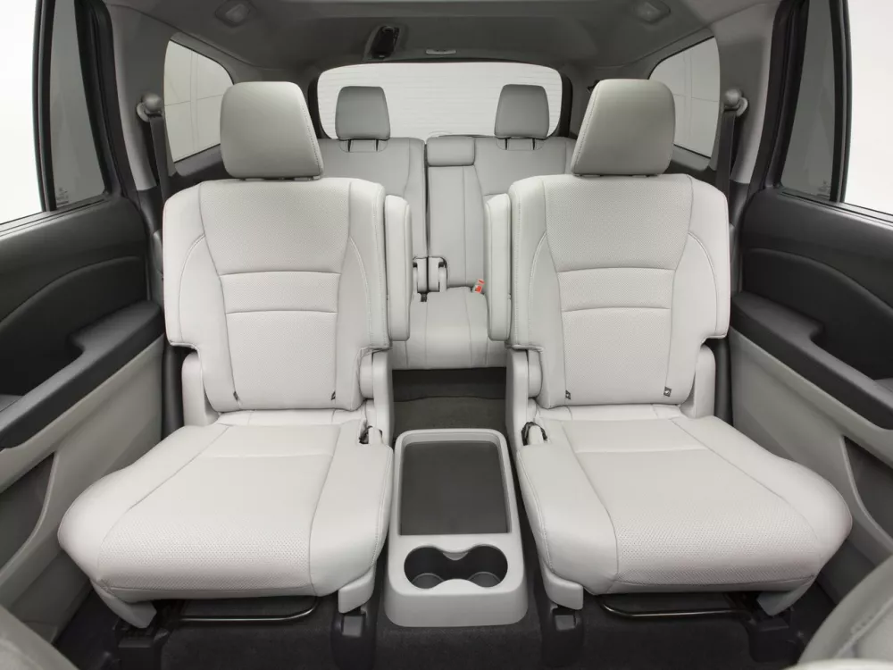 Автомобиль Honda Pilot III Внедорожник (5 дверей)