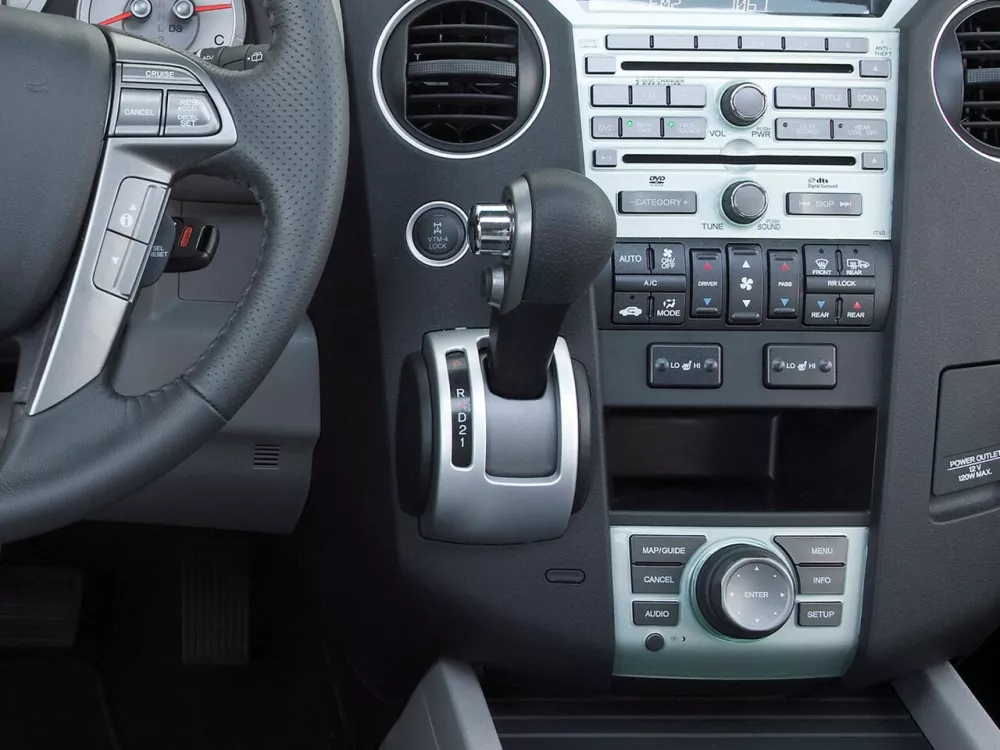 Автомобиль Honda Pilot II Внедорожник (5 дверей)