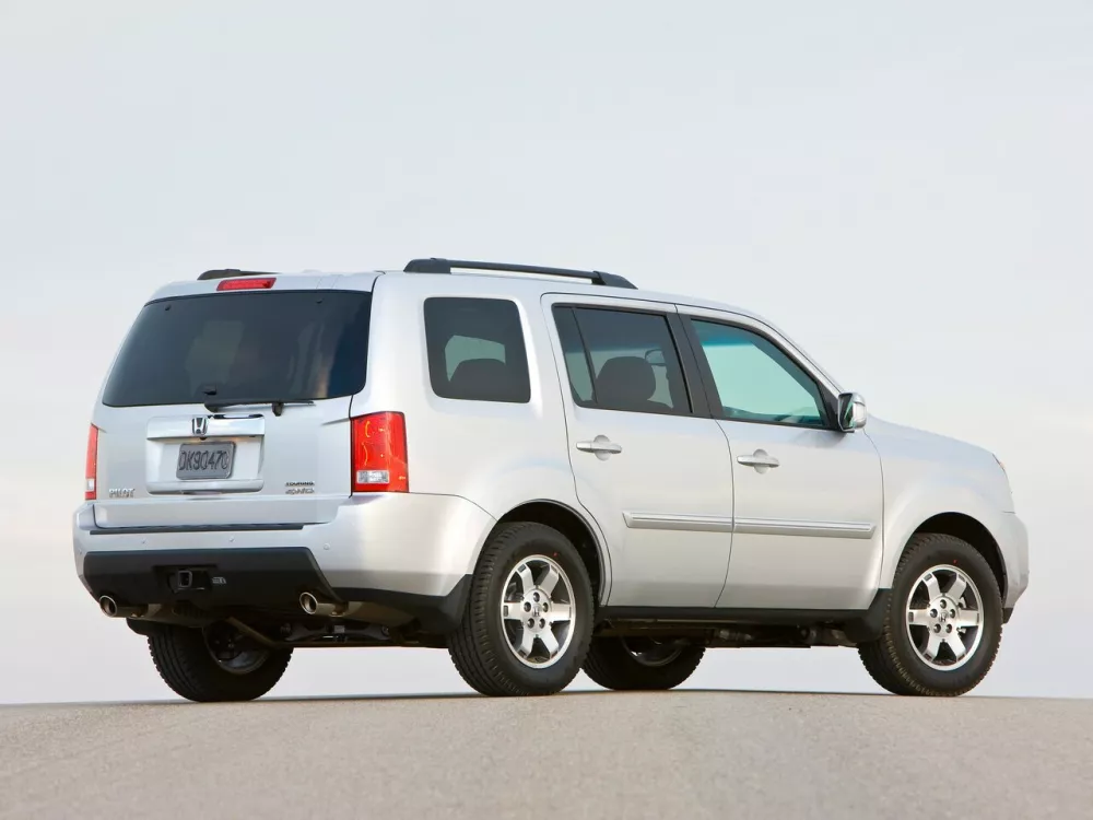 Автомобиль Honda Pilot II Внедорожник (5 дверей)