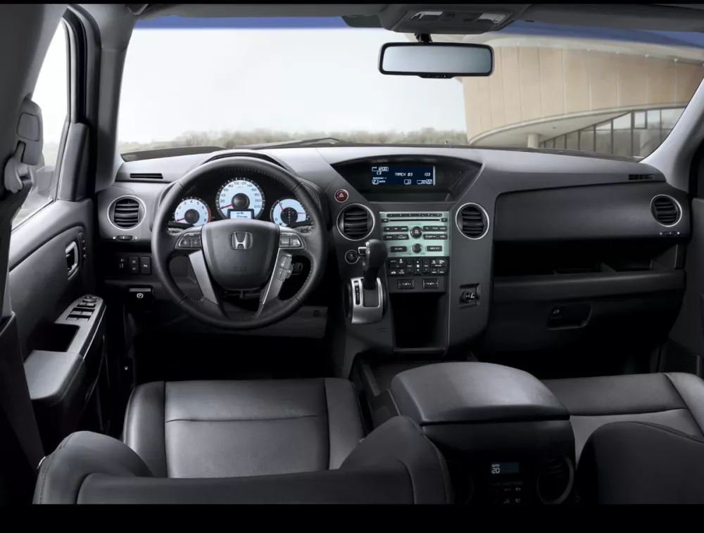 Автомобиль Honda Pilot II Внедорожник (5 дверей)