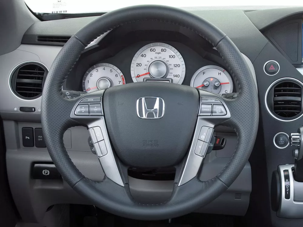 Автомобиль Honda Pilot II Внедорожник (5 дверей)