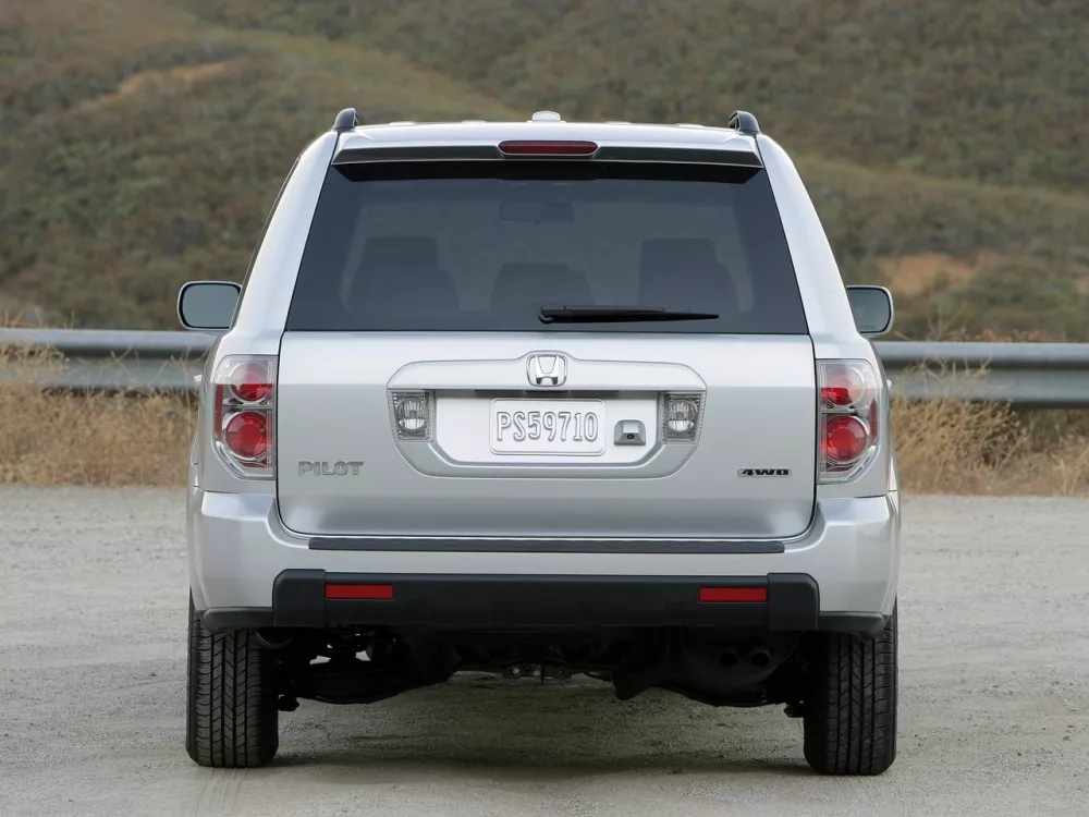 Автомобиль Honda Pilot I Рестайлинг Внедорожник (5 дверей)