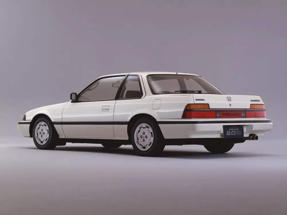 Автомобиль Honda Prelude II Купе