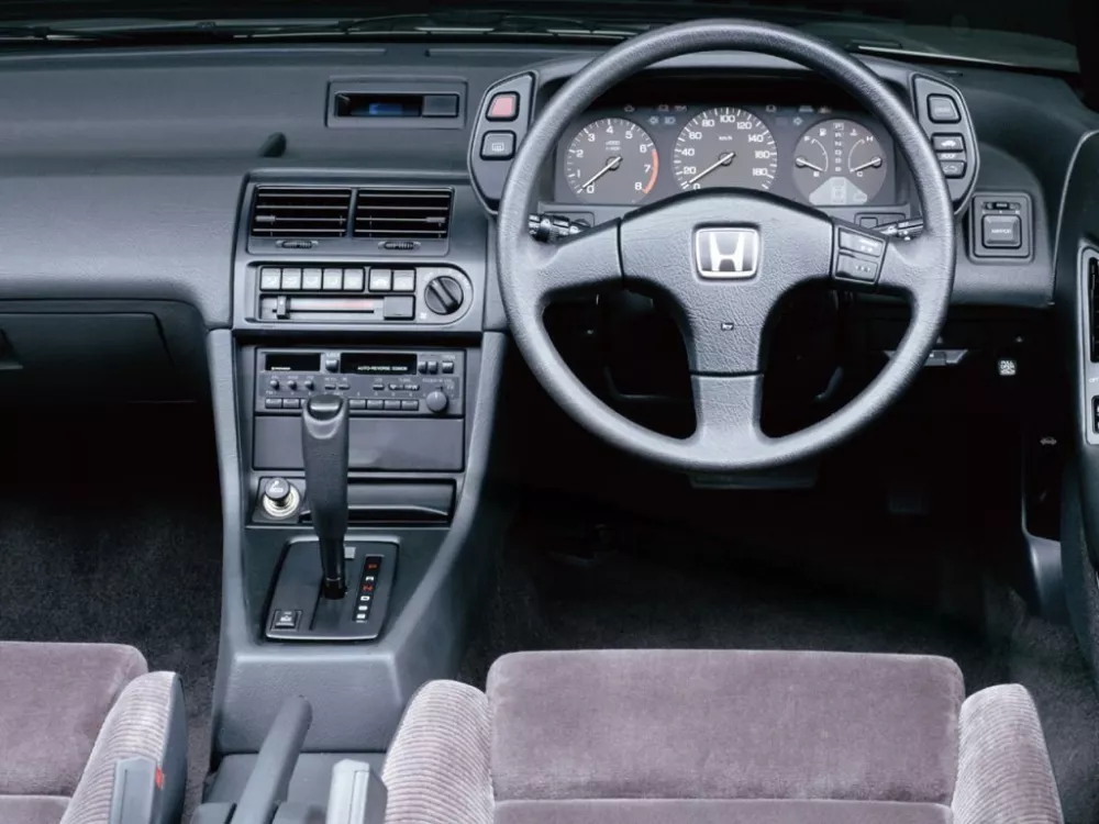 Автомобиль Honda Prelude III Купе