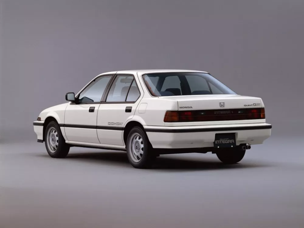 Автомобиль Honda Quint II Седан