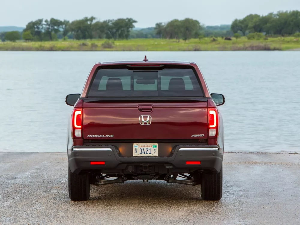 Автомобиль Honda Ridgeline II Пикап Двойная кабина