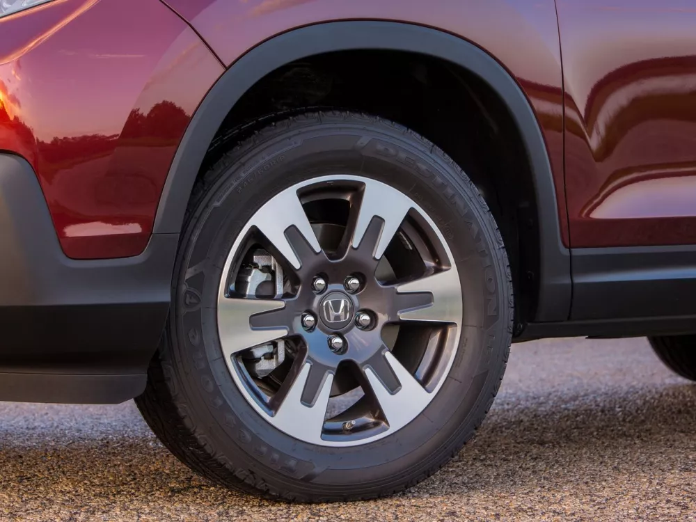 Автомобиль Honda Ridgeline II Пикап Двойная кабина