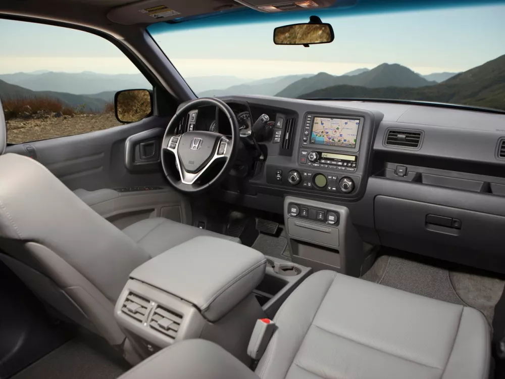 Автомобиль Honda Ridgeline I Рестайлинг Пикап Двойная кабина