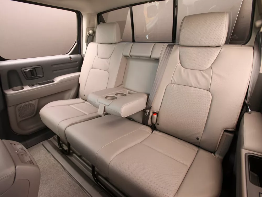 Автомобиль Honda Ridgeline I Рестайлинг Пикап Двойная кабина