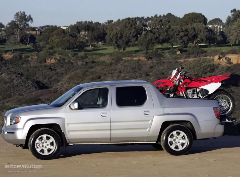 Автомобиль Honda Ridgeline I Пикап Двойная кабина