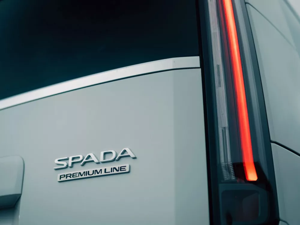 Автомобиль Honda Stepwgn VI Минивэн Spada