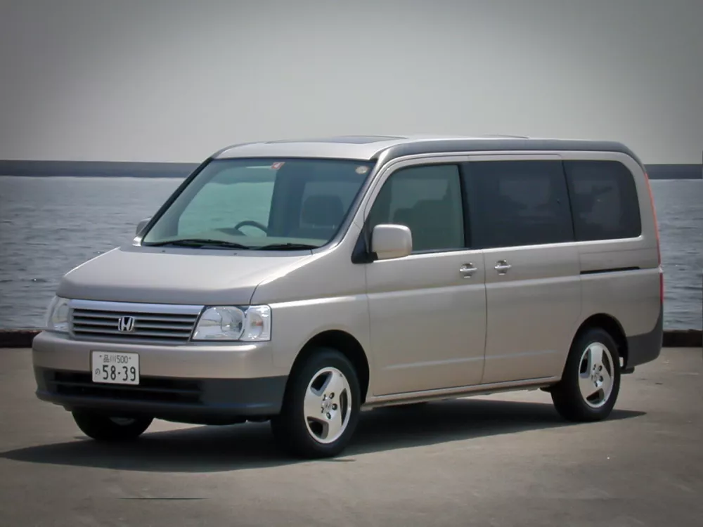 Автомобиль Honda Stepwgn II Минивэн