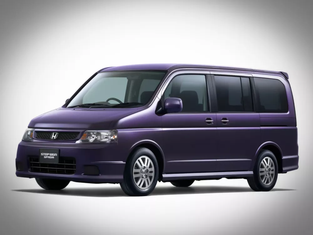 Автомобиль Honda Stepwgn II Рестайлинг Минивэн
