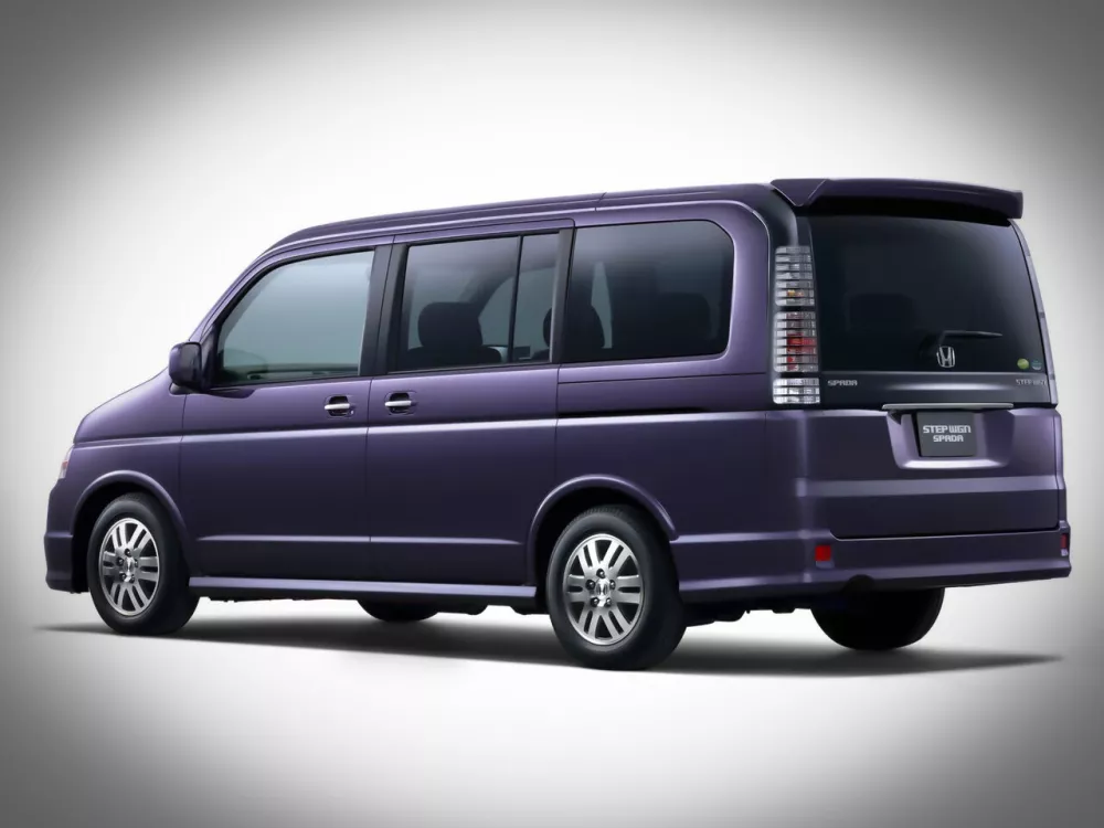 Автомобиль Honda Stepwgn II Рестайлинг Минивэн