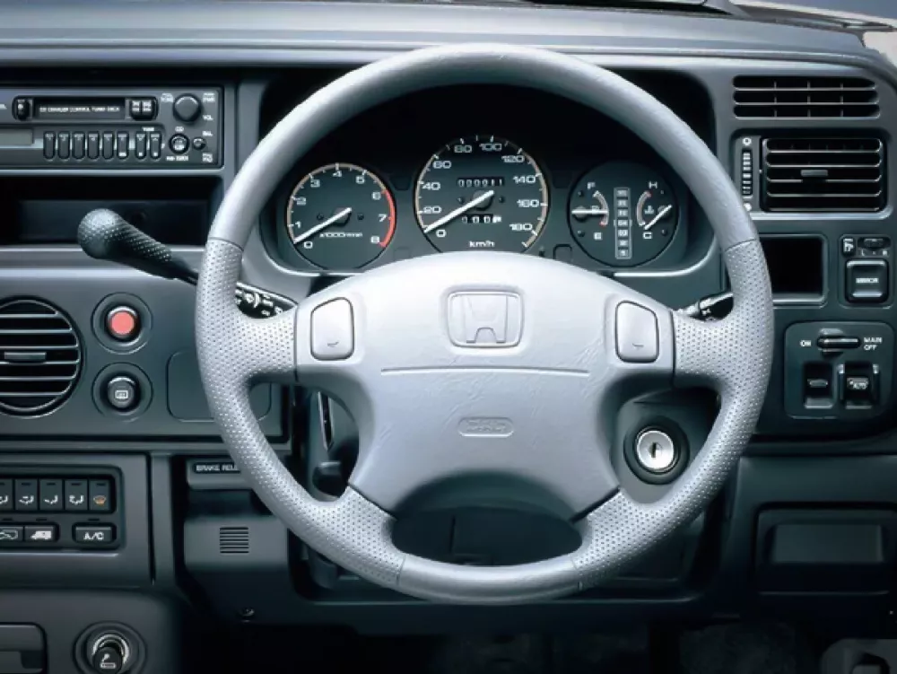 Автомобиль Honda Stepwgn I Минивэн