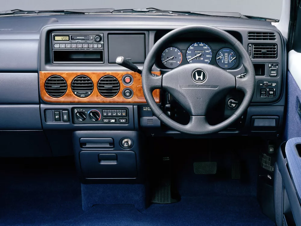 Автомобиль Honda Stepwgn I Рестайлинг Минивэн
