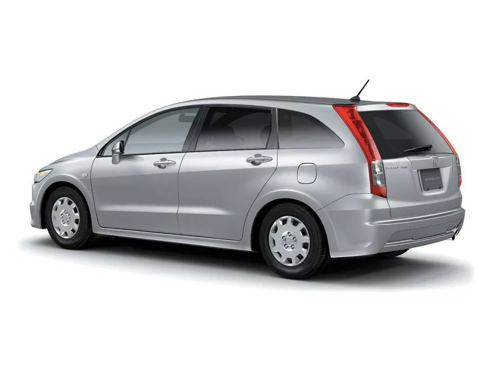 Автомобиль Honda Stream II Компактвэн