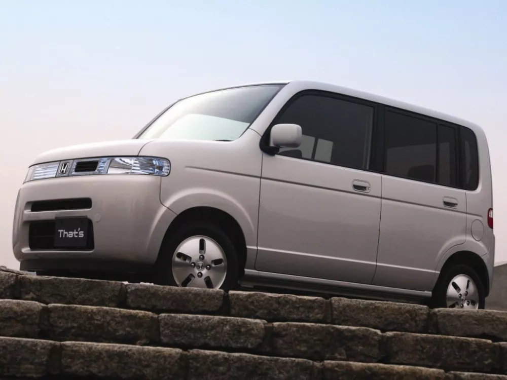 Автомобиль Honda That'S Хэтчбек (5 дверей)
