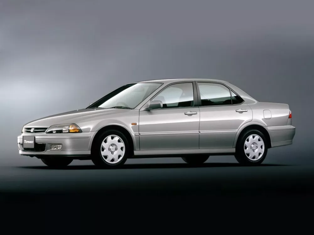 Автомобиль Honda Torneo Седан