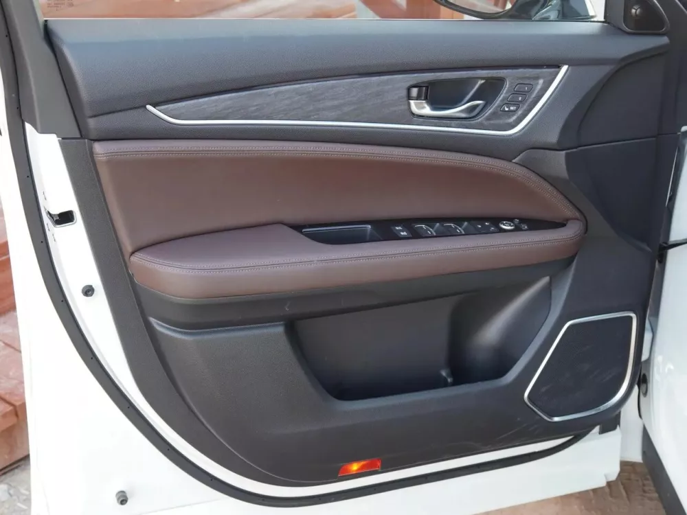 Автомобиль Honda UR-V I Рестайлинг 2 Внедорожник (5 дверей)