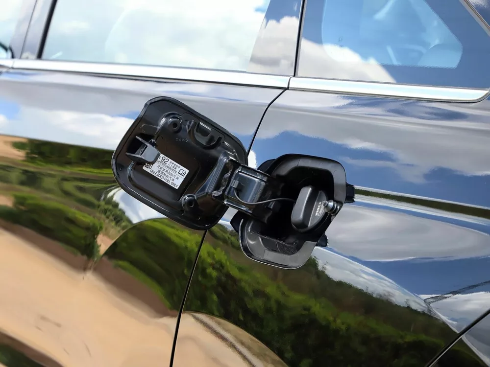Автомобиль Honda UR-V I Рестайлинг Внедорожник (5 дверей)